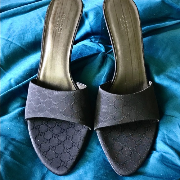 Gucci 3” Canvas Sandal Mules size 7.5 B - Picture 2 of 9